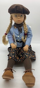 lot 137 image: GOTZ Franoise Designer Puppen Doll LE