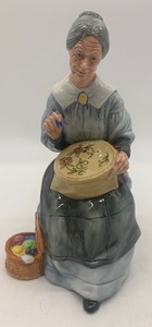 lot 200 image: Vintage ROYAL DOULTON &nbspFigurine Embroidering