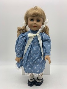 lot 32 image: INDIGO Vintage Bunting Doll - Sophie