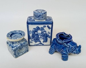 lot 307 image: Collection of Vintage Asian Blue and White Ceramic Containers