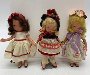 lot 71 image: VINTAGE Nancy Ann Dolls - Story Book Series (Set of 3)