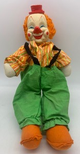 lot 194 image: Vintage GUND Circus Clown Doll