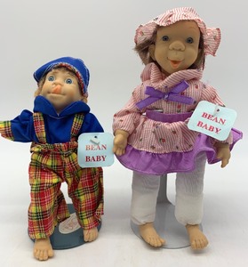 lot 181 image: Vintage Pair of GIGO MY PALM PALS Bean Bag Kids