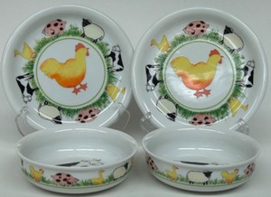 lot 164 image: Vintage ARZBERG Farm Fun Childrens Dinnerware From GERMANY- Qty 4