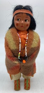 lot 228 image: Vintage SKOOKUM Small Native American Indian Doll