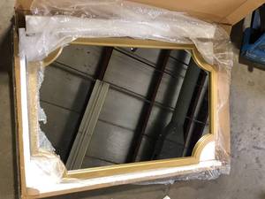 lot 25 image: Kate and Laurel Medium Irregular Gold Contemporary Mirror (36 in. H x 24 in. W) Customer Returns See Pictures