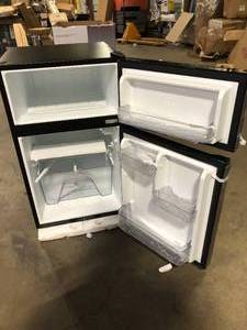 lot 13 image: Magic Chef 3.1 cu. ft. 2-Door Mini Refrigerator in Stainless Steel Look with Freezer Slight Damage Customer Returns See Pictures