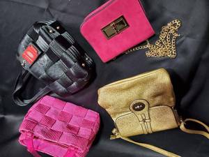 lot 335 image: Lot of 4 Womens Fashion Handbags