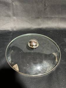 lot 522 image: Seville Classics Commercial Stainless Steel Chafing Dish Set