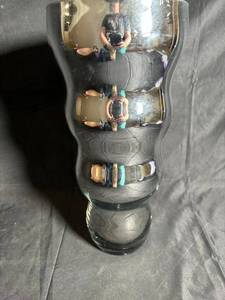 lot 533 image: Decorative Barware and Home Decor Lot