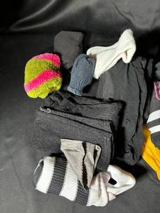 lot 600 image: Mixed Lot of Assorted Clothing Items