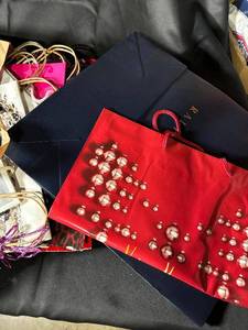 lot 716 image: Assorted Gift Bags - Various Sizes and Designs
