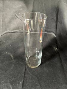 lot 735 image: Assorted Household and Decorative Items Lot