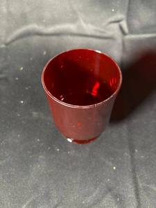 lot 743 image: Set of 9 Red Plastic Tumblers