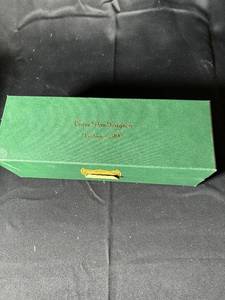 lot 749 image: Cuve Dom Prignon Vintage 1990 Champagne in Original Box