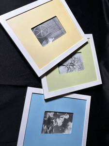 lot 767 image: Set of 3 Colorful Picture Frames with Artwork