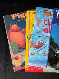 lot 768 image: Assorted Book and Magazine Lot