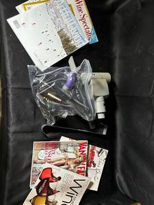 lot 789 image: Assorted Magazines and Tools Lot - Wine Spectator, Vanity Fair, and More