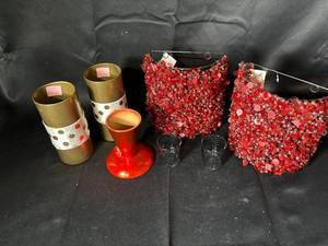 lot 791 image: Variety of Decorative Candle Holders