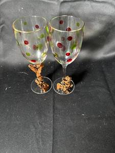 lot 795 image: Set of 8 Polka Dot Wine Glasses with Decorative Stems