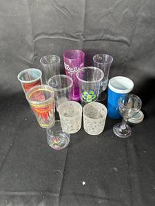 lot 816 image: Assorted Plastic and Glass Drinkware Lot