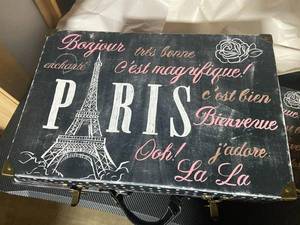 lot 505 image: Punch Studio Paris Themed Decorative Box with Assorted Costume Jewelry