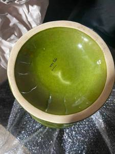 lot 603 image: Vers Eda Green Ceramic Pot