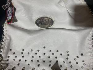 lot 613 image: Assorted Womens Handbags and Accessories Lot