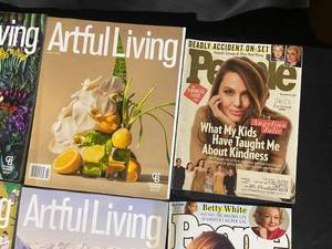 lot 635 image: Artful Living and People Magazine Lot - 8 Issues