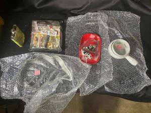 lot 642 image: Assorted Household Items Lot