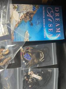 lot 659 image: Assorted Jewelry and Books Collection