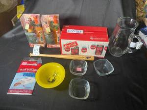 lot 662 image: Assorted Home and Kitchen Items Lot