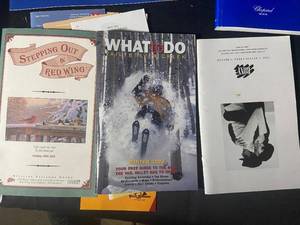 lot 695 image: Assorted Ski and Travel Magazines Lot
