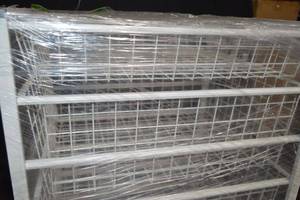 lot 4 image: Metal Wire Storage Shelving Unit