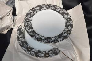 lot 15 image: Lot of Decorative Plates and Red Bowls