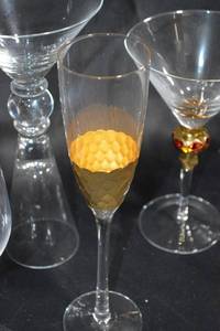 lot 51 image: Assorted Decorative Glassware Set - 9 Pieces
