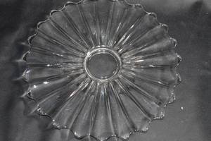 lot 52 image: Lot of Decorative Bowls and Platters