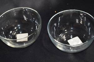 lot 60 image: Anchor Hocking Glassware Lot - Bowls and Plates