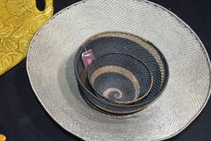 lot 63 image: Lot of Decorative Ceramic and Wire Baskets