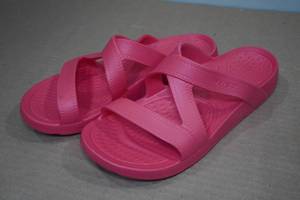 lot 21 image: Nuusole Womens Hailey Slides -Size 10