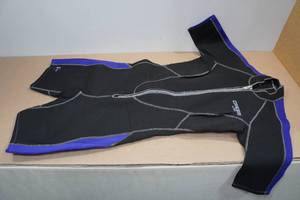lot 87 image: Cressi Lido Womens 2mm Purple Wetsuit -XL5