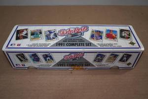 lot 105 image: 1991 Upper Deck Complete Baseball Card Set