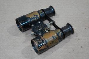 lot 136 image: Antique Wollensak 6x Bioscope Opera Binoculars