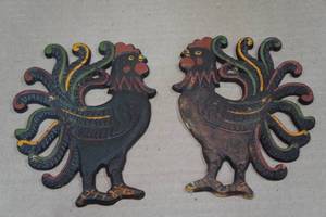 lot 139 image: 2 Vintage Wilton Cast Iron Rooster Trivets