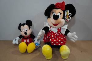 lot 149 image: Disney Mickey & Minnie Mouse Plush Toys