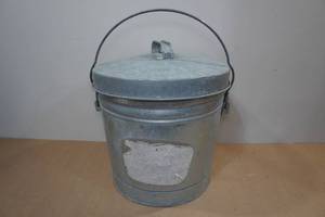 lot 171 image: 6-Gallon Galvanized Can with Locking Lid