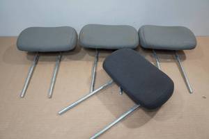 lot 191 image: 4 Chrysler & Dodge Van Head Rests