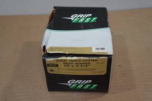 lot 247 image: Grip Fast Gold Triple Coated Deck Screws #9 x 2.5