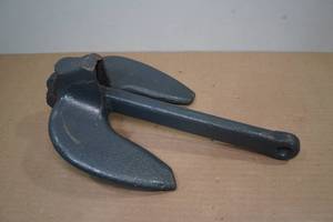 lot 266 image: Roloff 10lb River Anchor