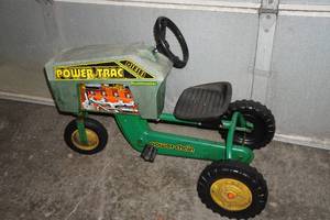 lot 274 image: Vintage Chain Drive Pedal Diesel Power Trac Tractor Ride on Toy